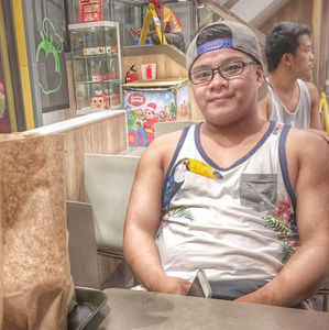 Meet your Posher, Clint joseph